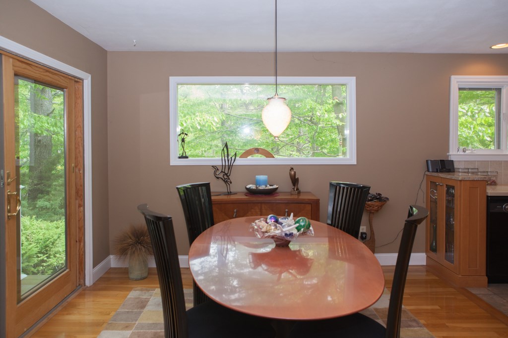 14 Goose Point Road Kittery, ME 03905 - Photo 5 of 40
