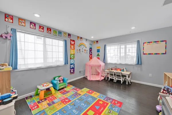 $449,900 | 42 Ringgold Street, Springfield, MA 01107