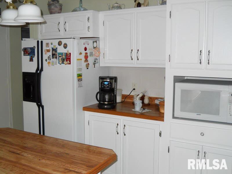 6848 Meacham Road Kinmundy, IL 62854 - Photo 4 of 26
