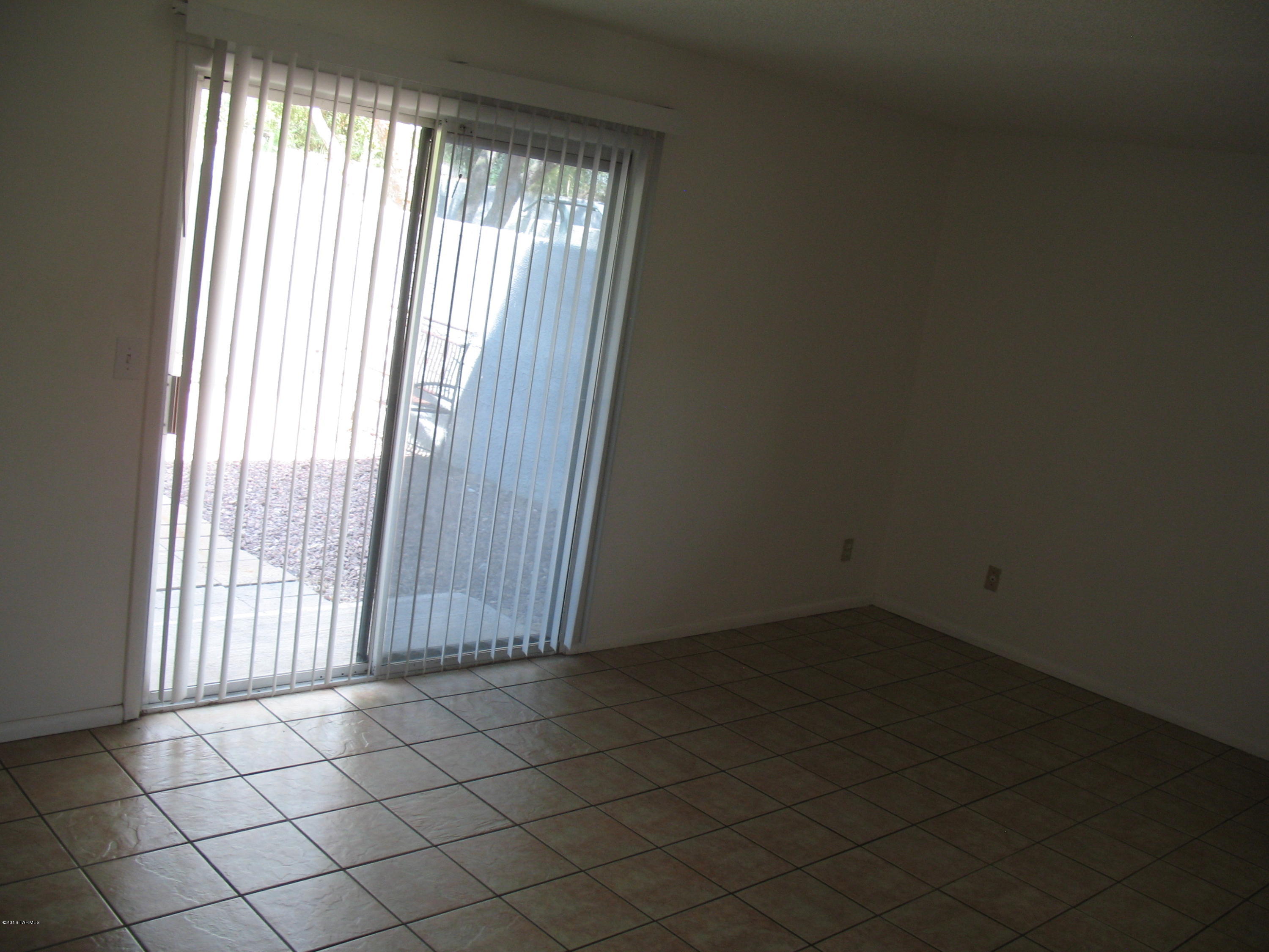 2759 West Anklam Road, Unit E Tucson, AZ 85745 - Photo 7 of 30