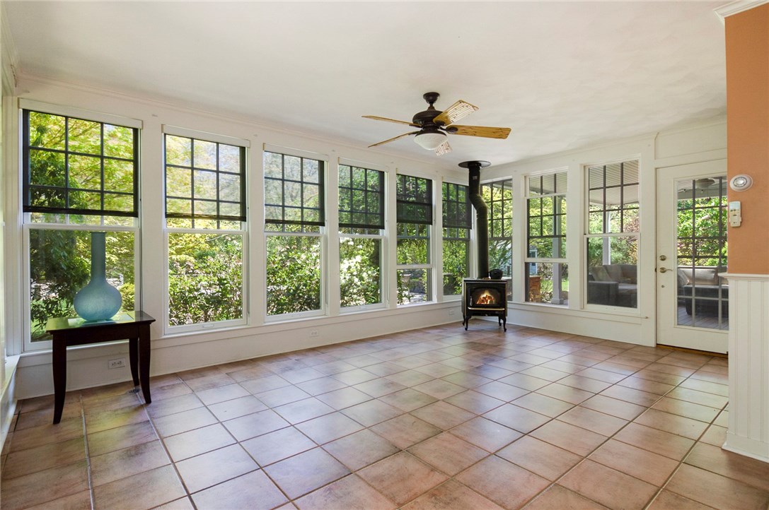 252 Sunnybrook Farm Road Narragansett, RI 02882 - Photo 10 of 26