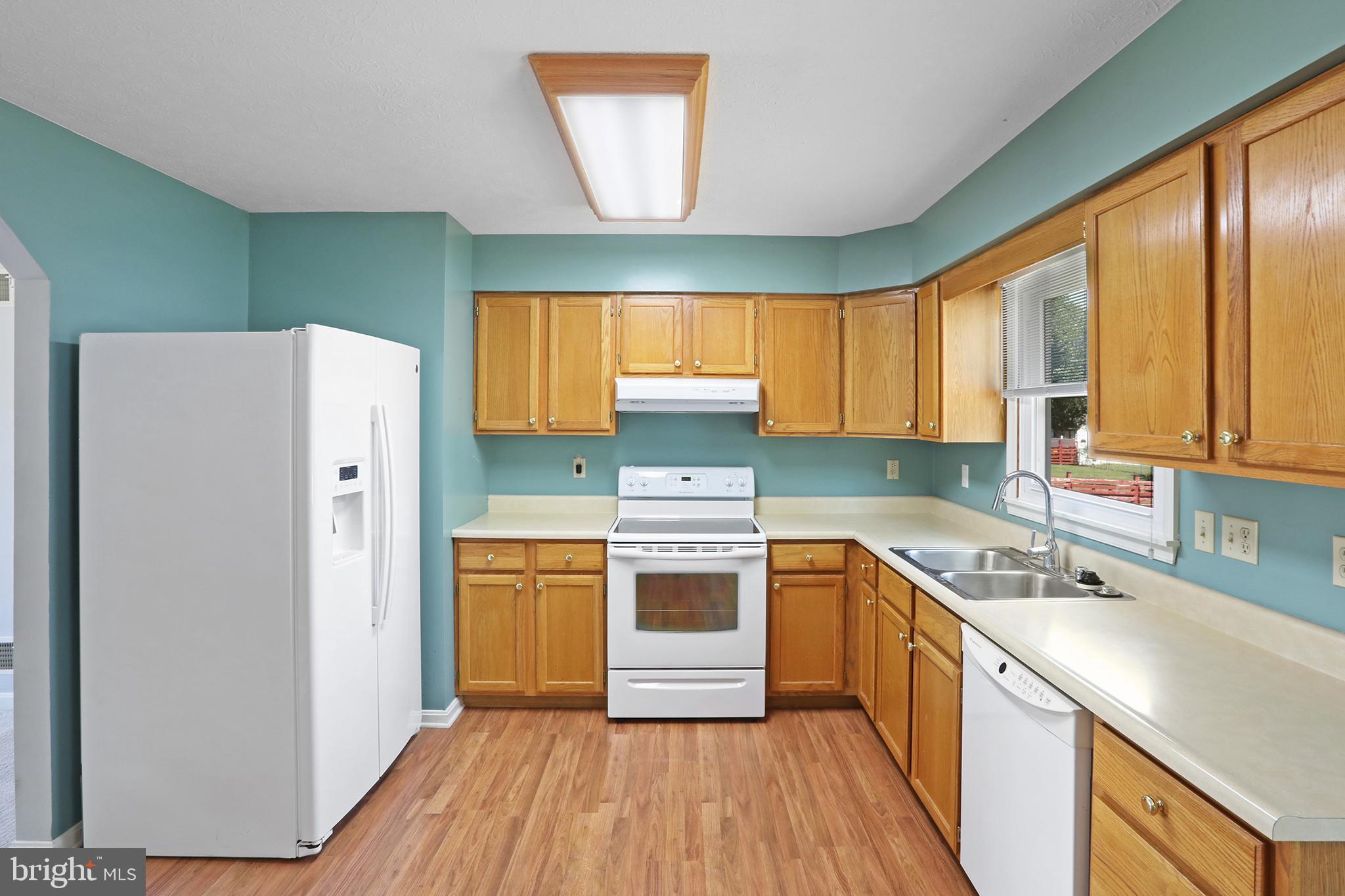 83 Declaration Drive Inwood, WV 25428 - Photo 4 of 22 Kitchen
