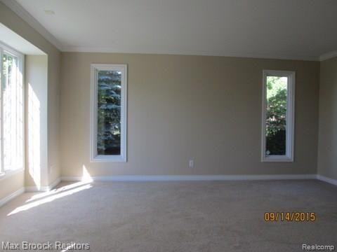 404 Springview Drive Rochester, MI 48307 - Photo 3 of 19 FORMAL LIVING ROOM