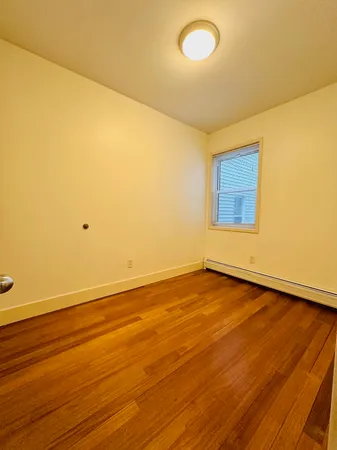 $2,100 | 81 West 27th Street, Unit 1, Bayonne, NJ 07002