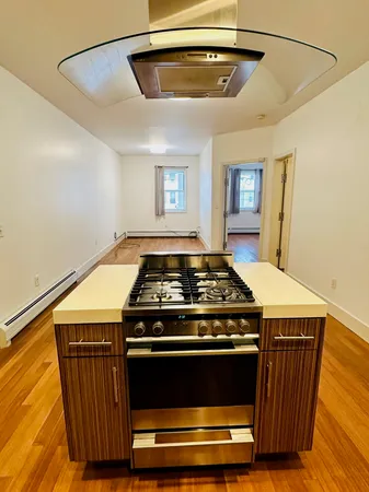 $2,100 | 81 West 27th Street, Unit 1, Bayonne, NJ 07002