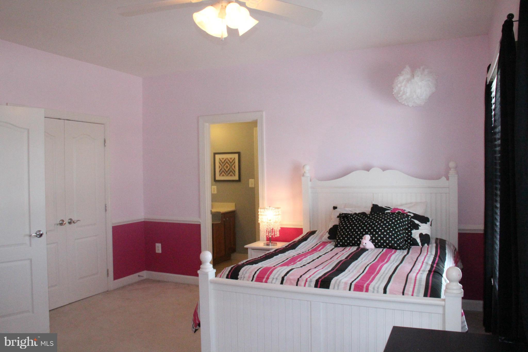 15009 Ransom Oaks Court Gainesville, VA 20155 - Photo 5 of 21 Bedroom