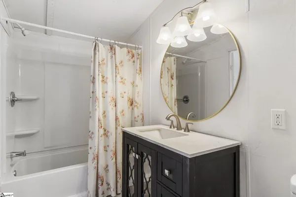$149,900 | 399 Meadowland Drive, Fountain Inn, SC 29644