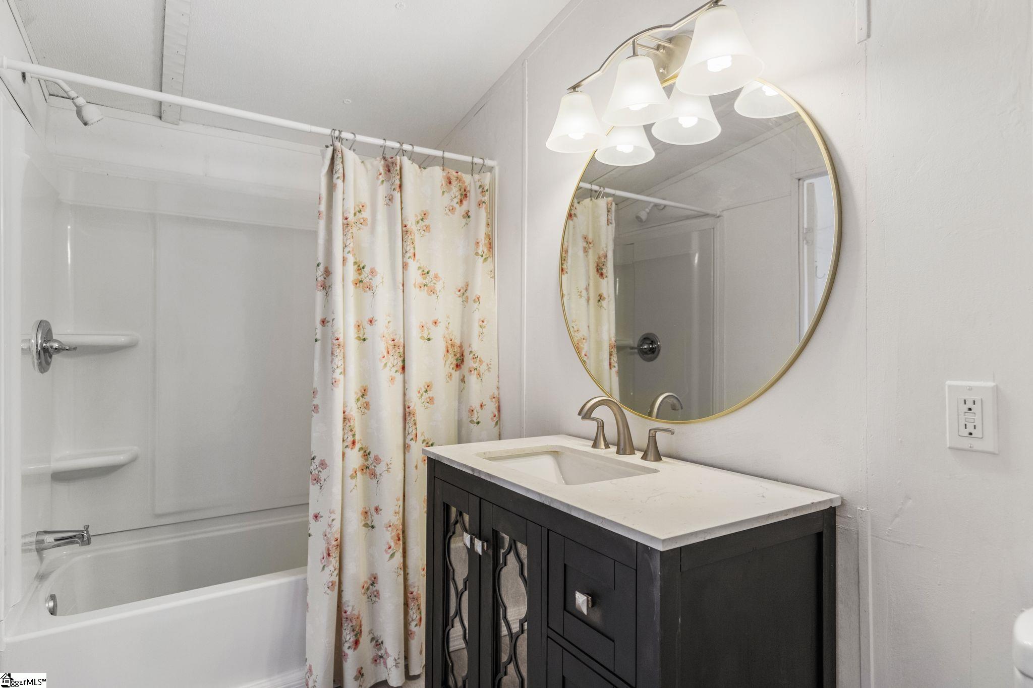 399 Meadowland Drive Fountain Inn, SC 29644 - Photo 11 of 19