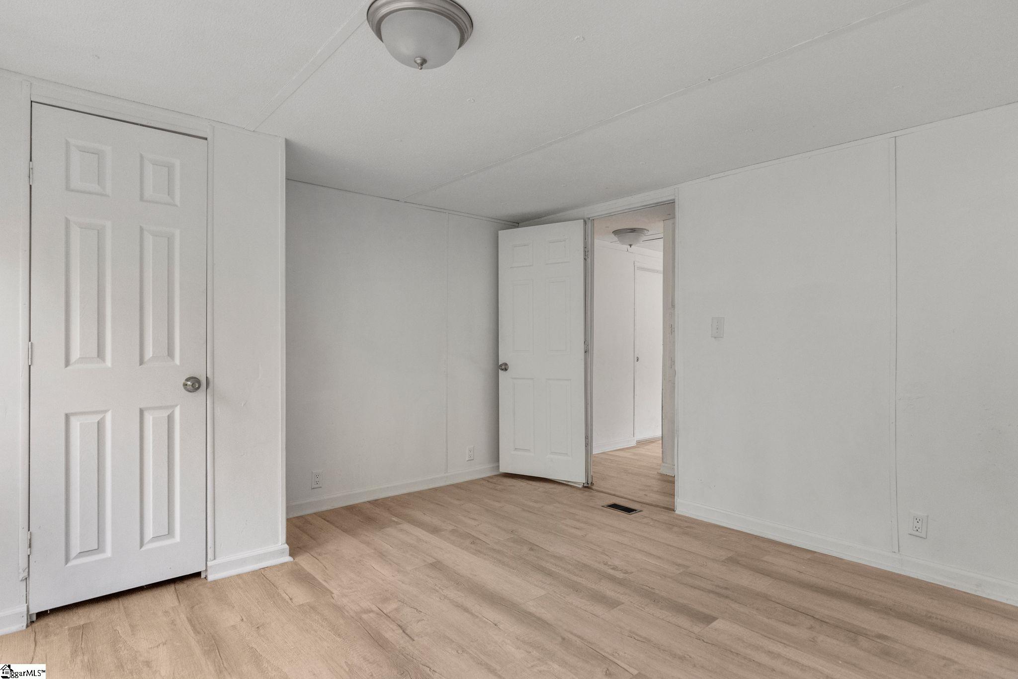 399 Meadowland Drive Fountain Inn, SC 29644 - Photo 10 of 19