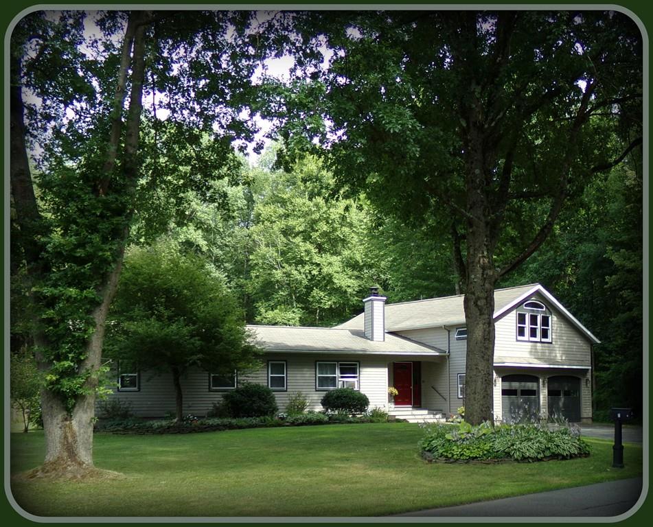 16 Arlington Road Amherst, MA 01002 - Photo 2 of 33 Gallery Image 2