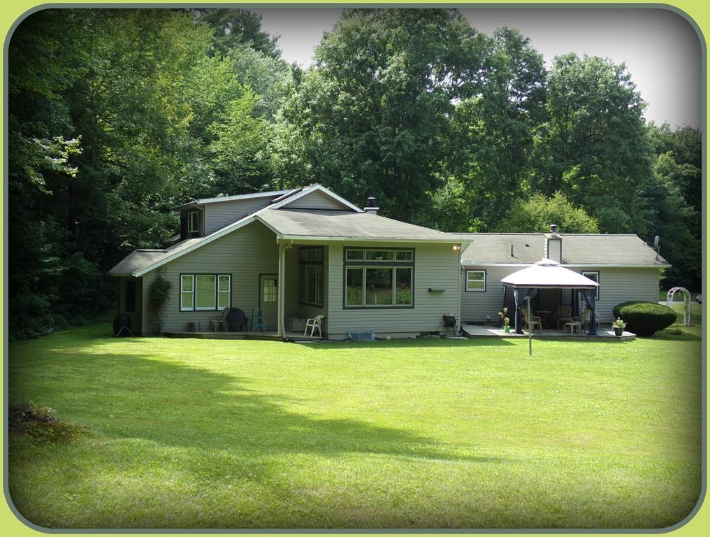16 Arlington Road Amherst, MA 01002 - Photo 3 of 33 Gallery Image 3