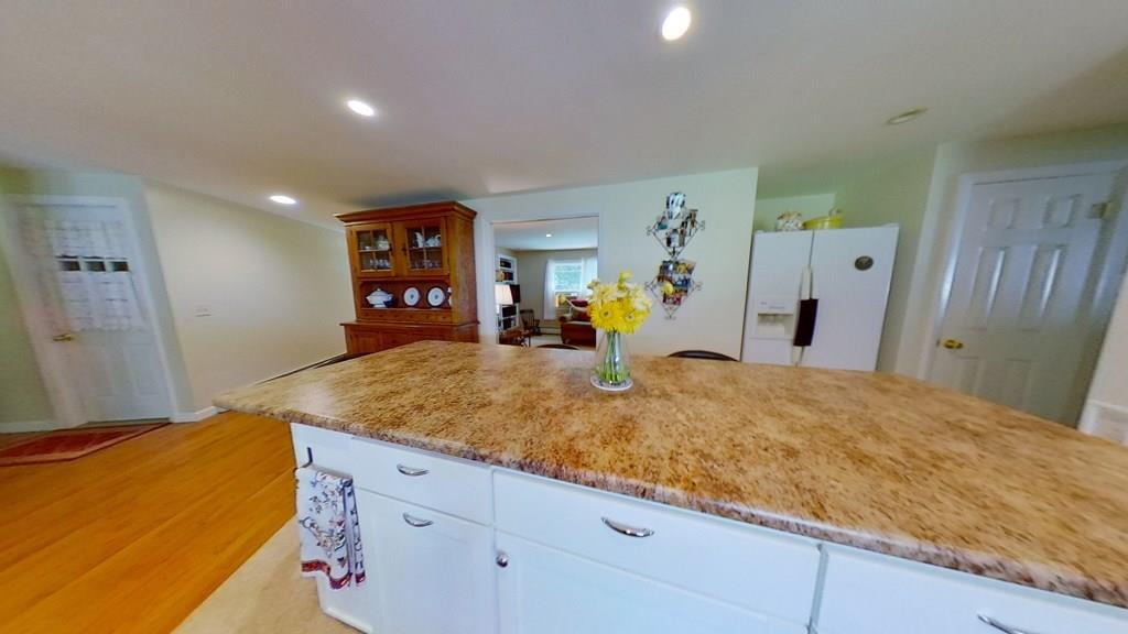 16 Arlington Road Amherst, MA 01002 - Photo 7 of 33 Gallery Image 7