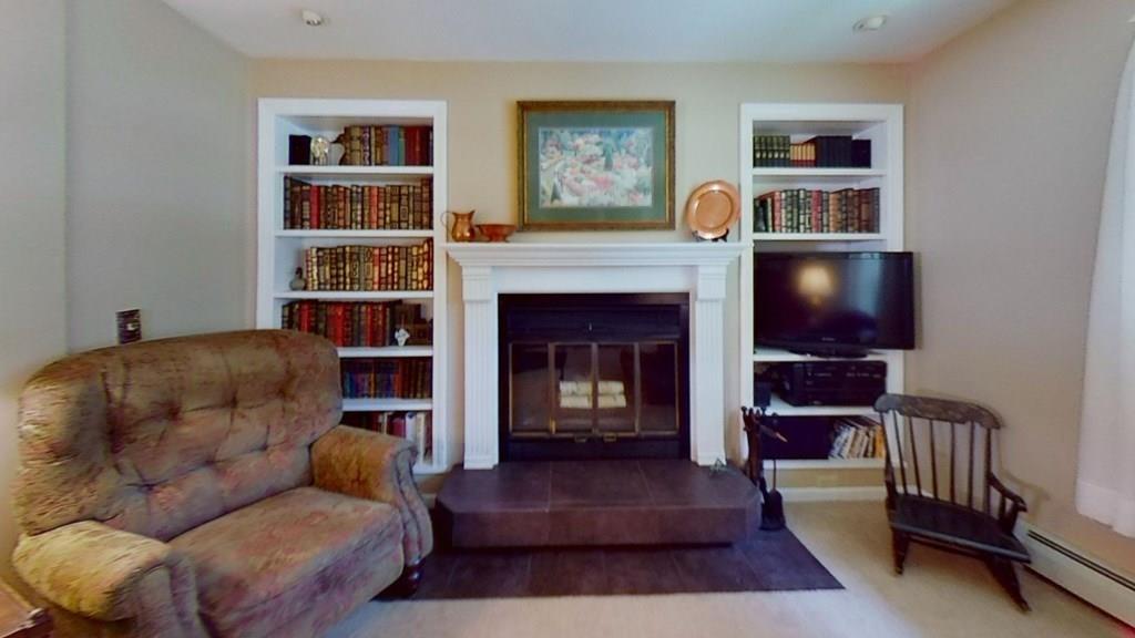 16 Arlington Road Amherst, MA 01002 - Photo 8 of 33 Gallery Image 8