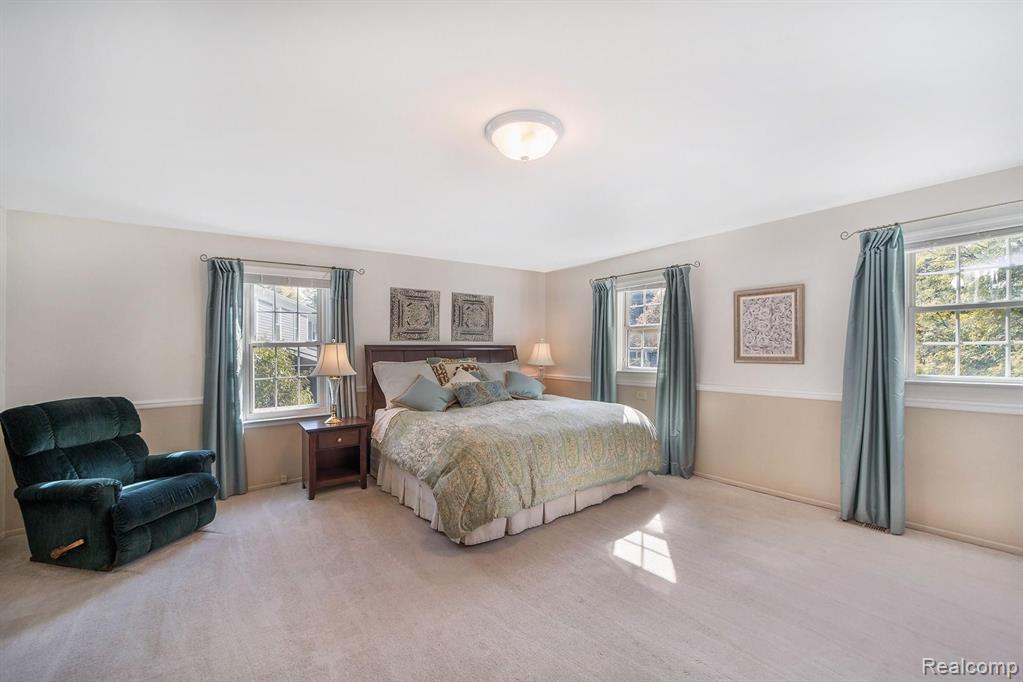 1126 Barneswood Lane Rochester Hills, MI 48306 - Photo 20 of 44