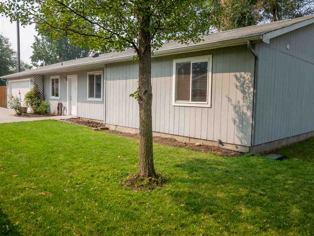 1417 North Bessie Road Spokane Valley, WA 99212 - Photo 2 of 20