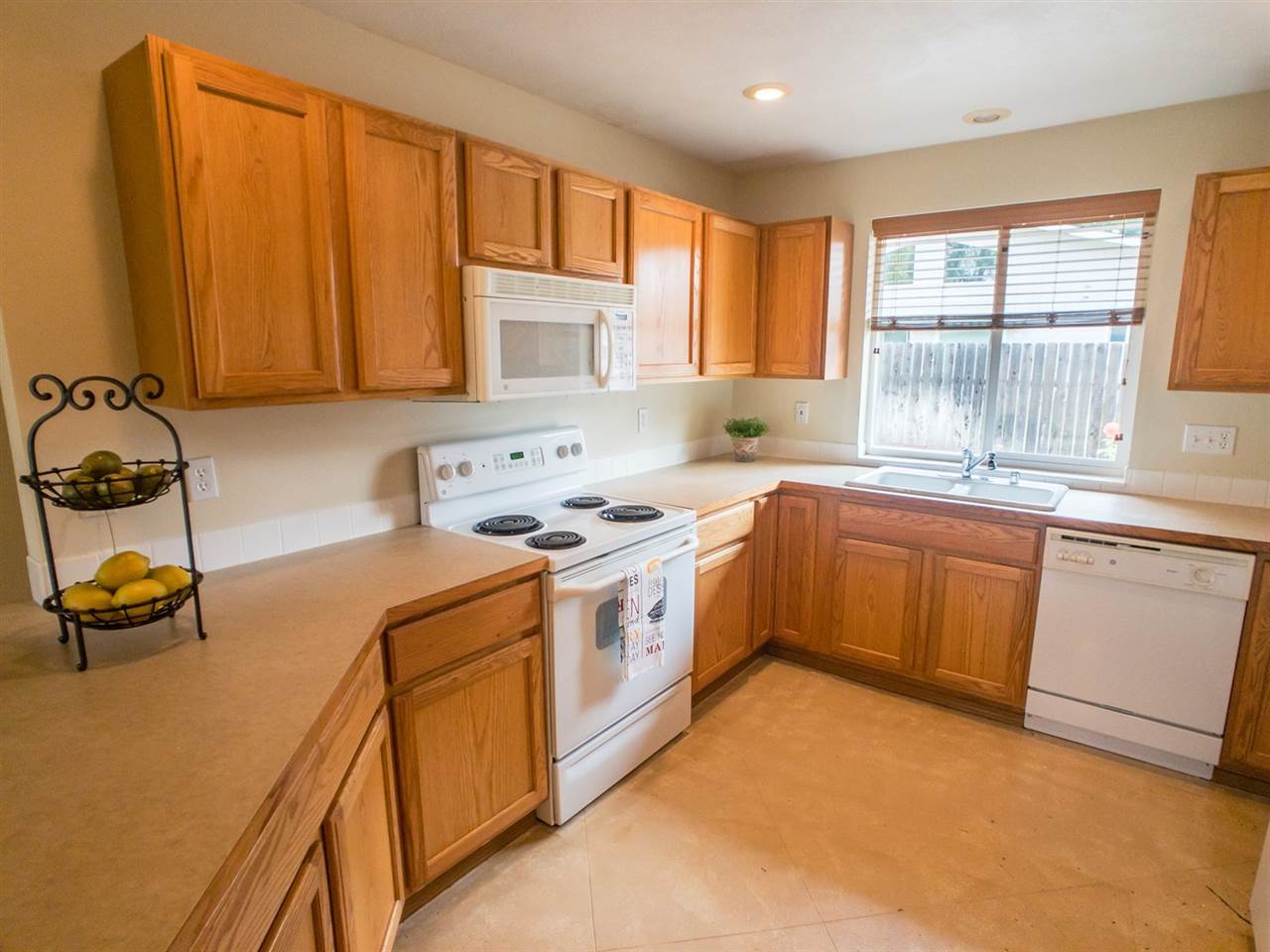 1417 North Bessie Road Spokane Valley, WA 99212 - Photo 7 of 20