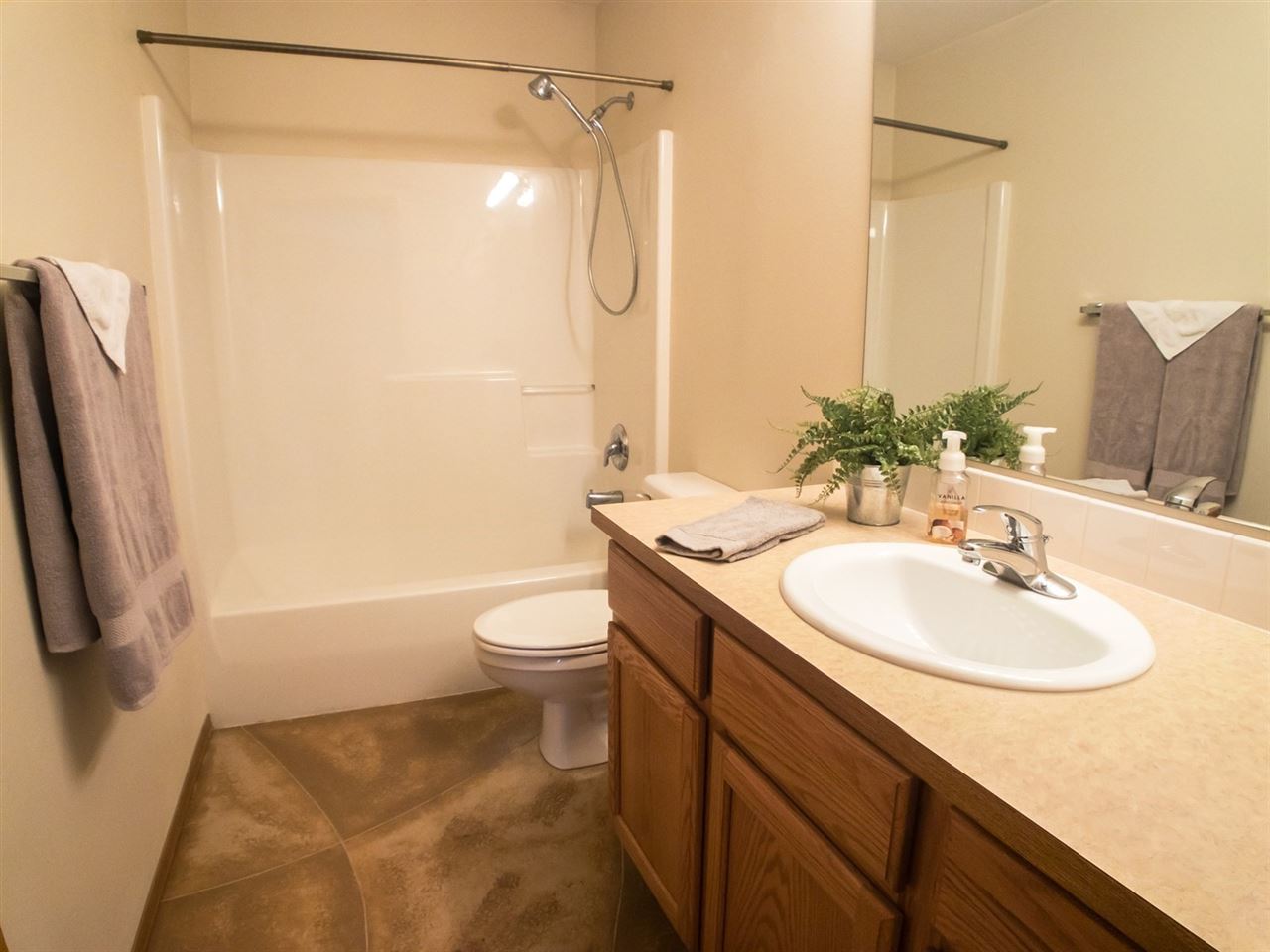 1417 North Bessie Road Spokane Valley, WA 99212 - Photo 10 of 20