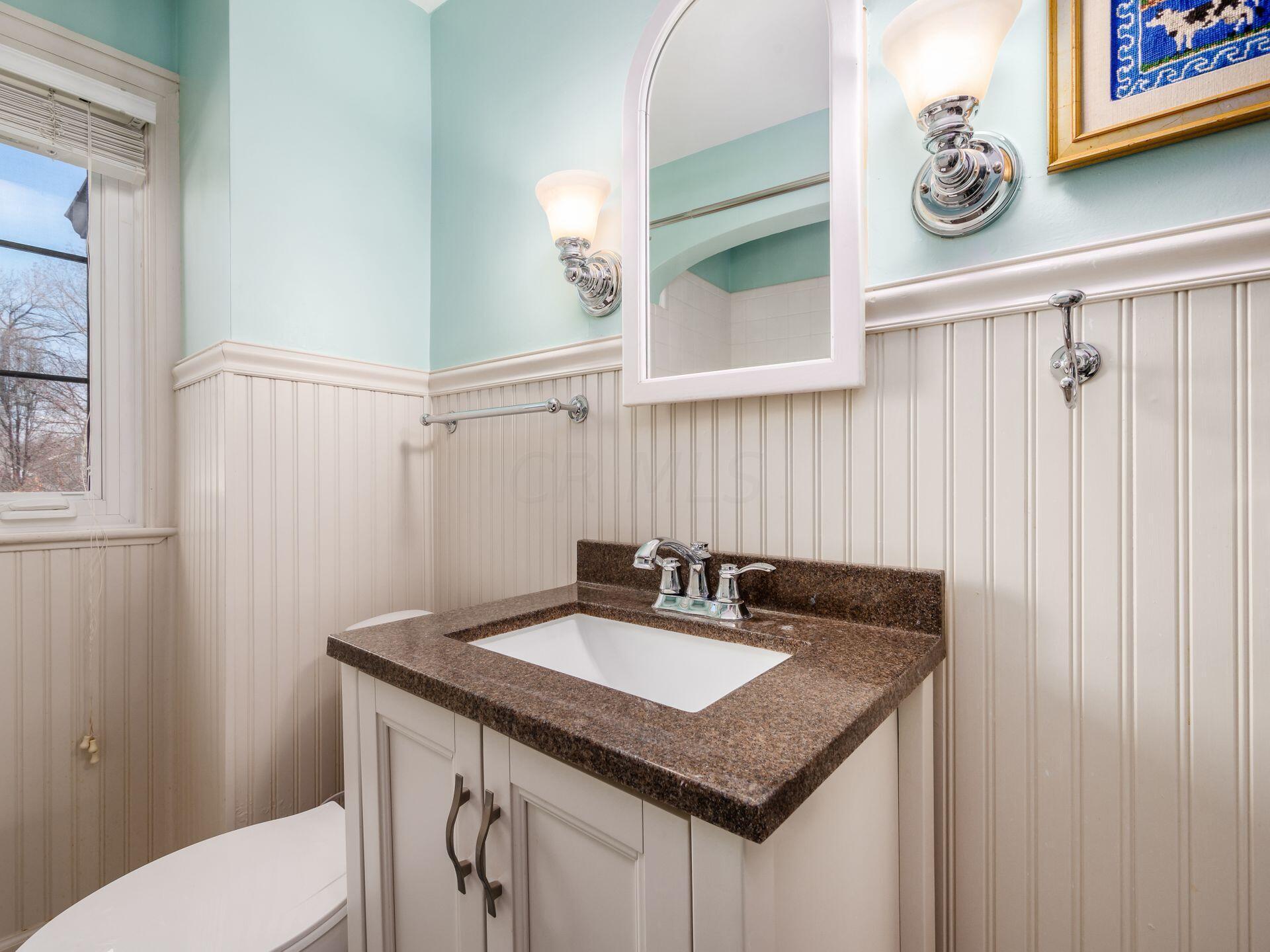 177 North Ardmore Road Bexley, OH 43209 - Photo 46 of 64 Second Full Bathroom