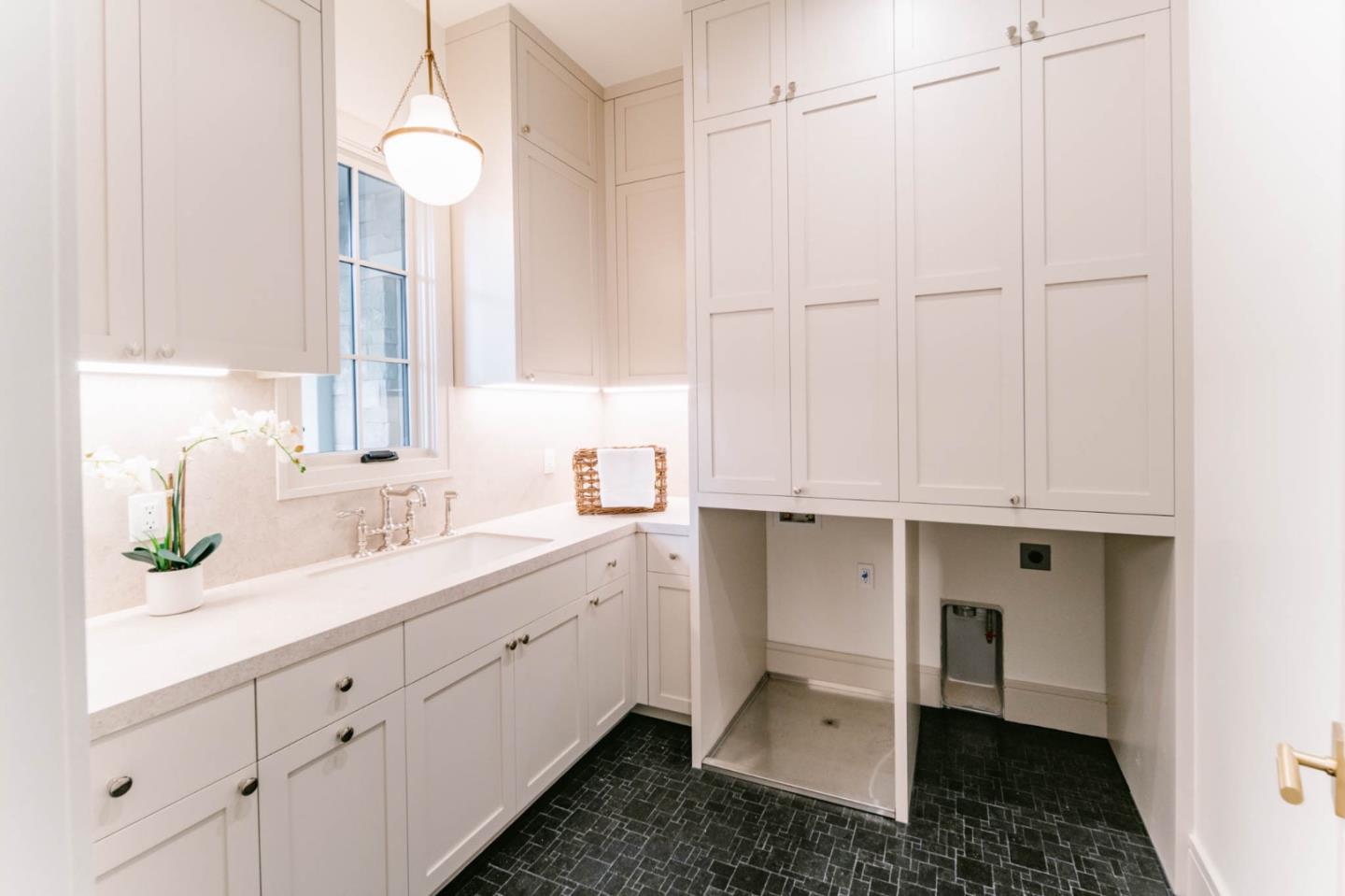 8210 Manjares Road Monterey, CA 93940 - Photo 40 of 79