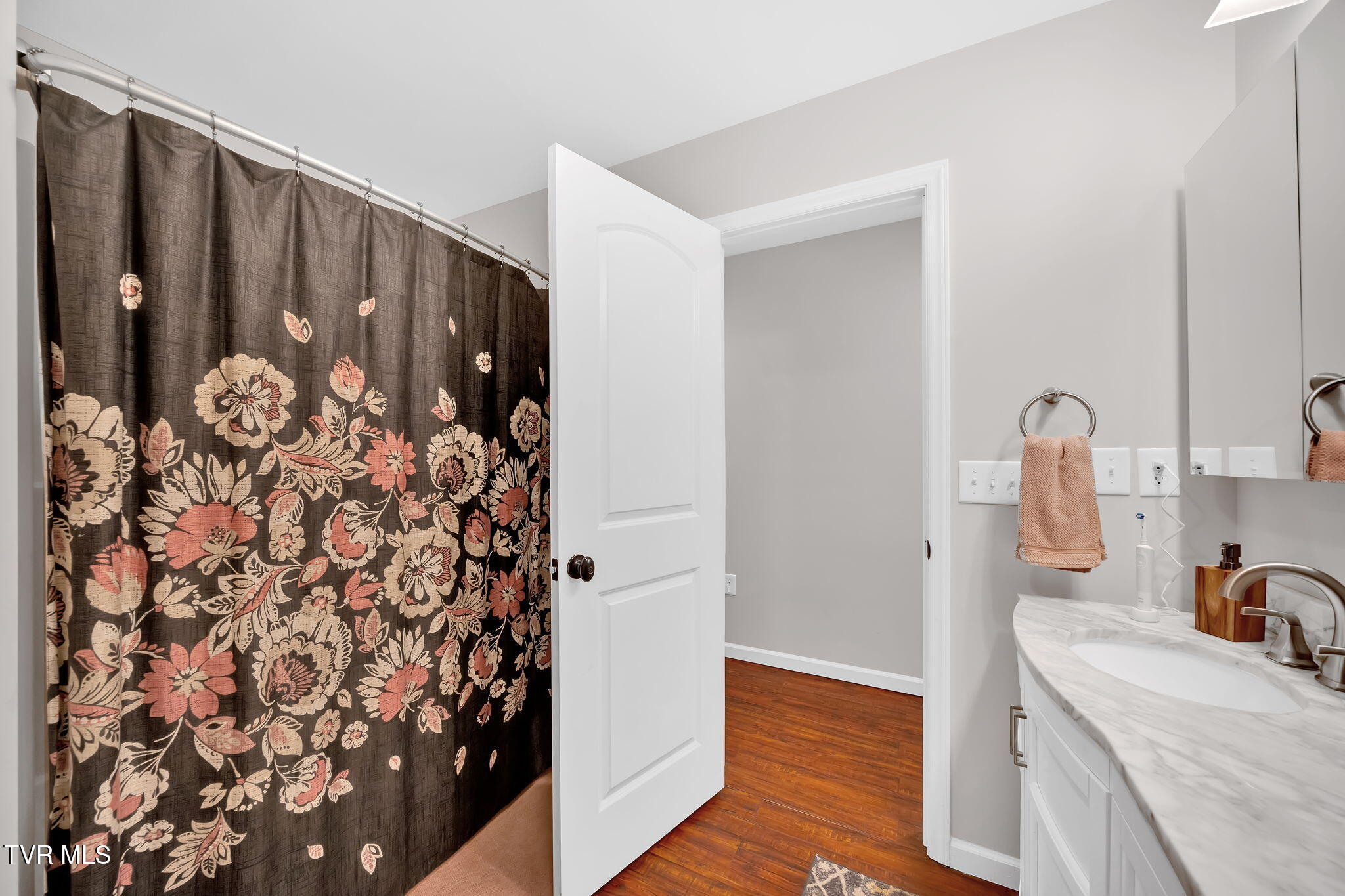 2100 Longreen Road Kingsport, TN 37660 - Photo 18 of 53 23-web-or-mls-DSC07269