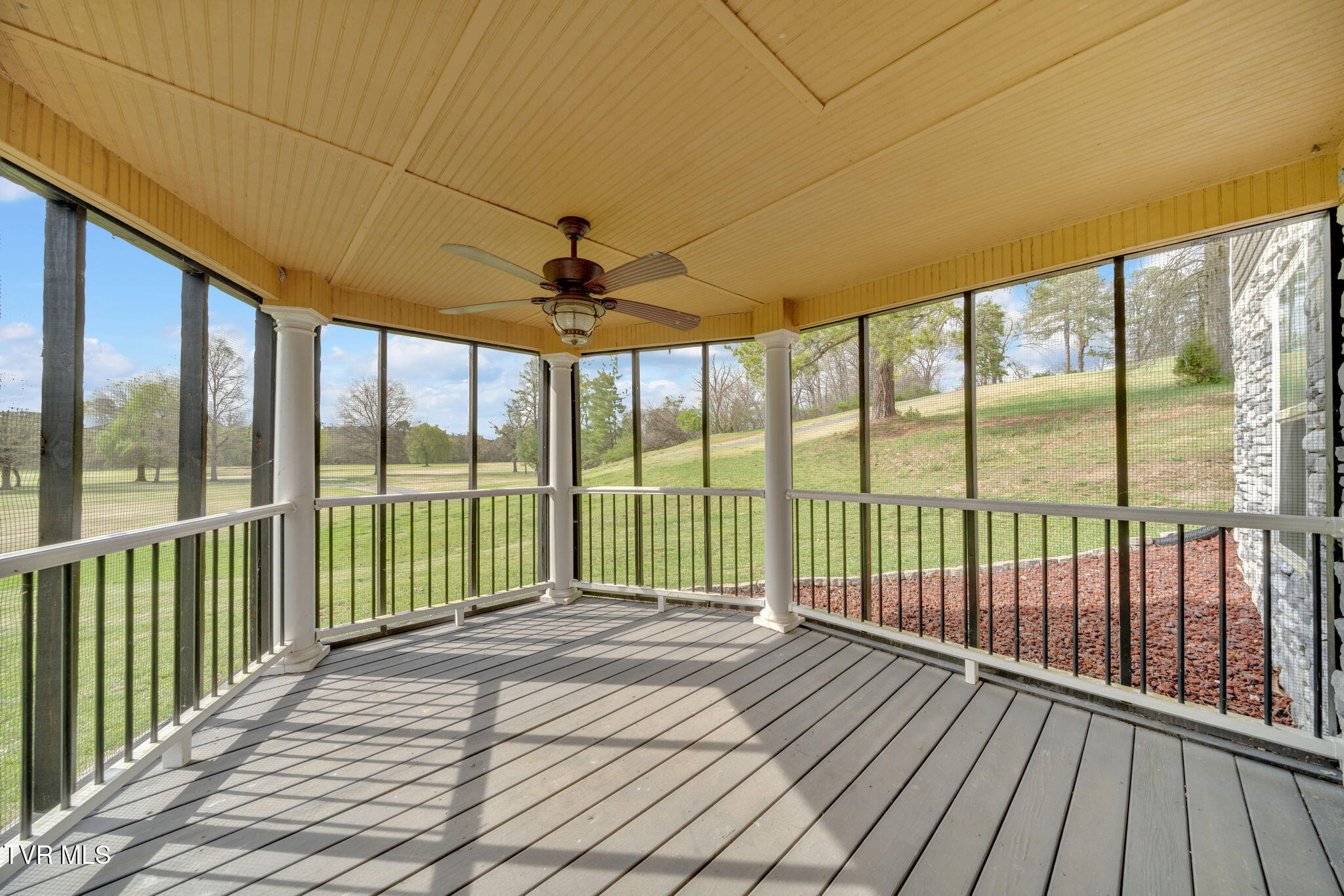 2100 Longreen Road Kingsport, TN 37660 - Photo 41 of 53 52-web-or-mls-DSC07362