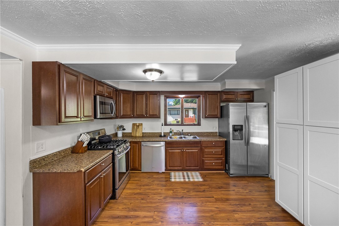 234 Pardee Road Irondequoit, NY 14609 - Photo 16 of 48