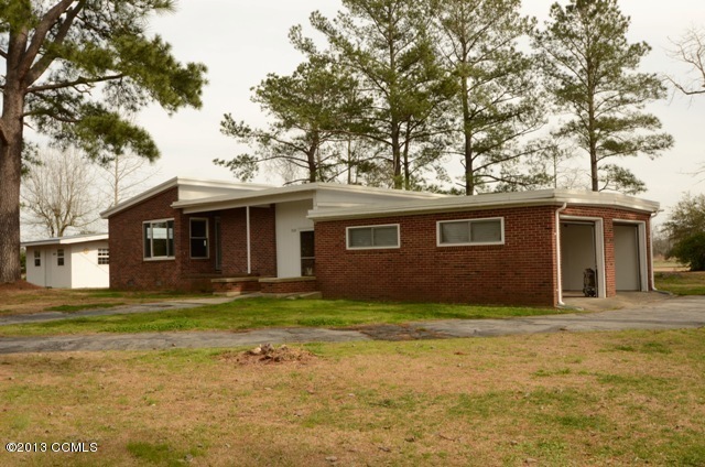 1522 Riggs Road Maysville, NC 28555 - Photo 1 of 15 Main