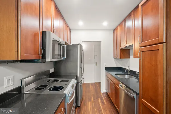 $345,000 | 2238 Castle Rock Square, Unit 22C, Reston, VA 20191