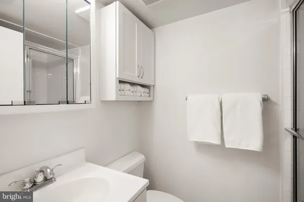 $345,000 | 2238 Castle Rock Square, Unit 22C, Reston, VA 20191