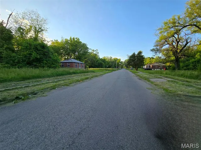 $5,000 | 1309 North 43rd Street, East St. Louis, IL 62204