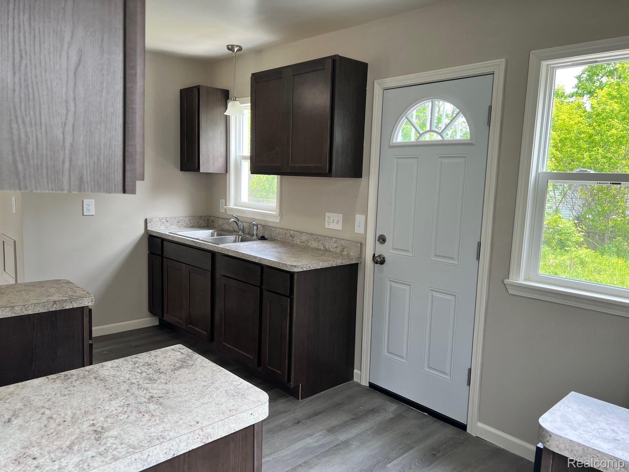6080 Evergreen Road Detroit, MI 48228 - Photo 6 of 13 Gallery Image 6