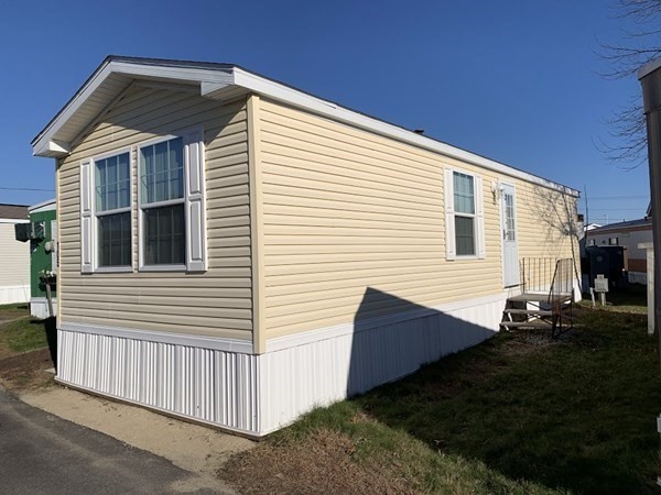 557 Southwest Cutoff, Unit 105 Worcester, MA 01607 - Photo 2 of 12