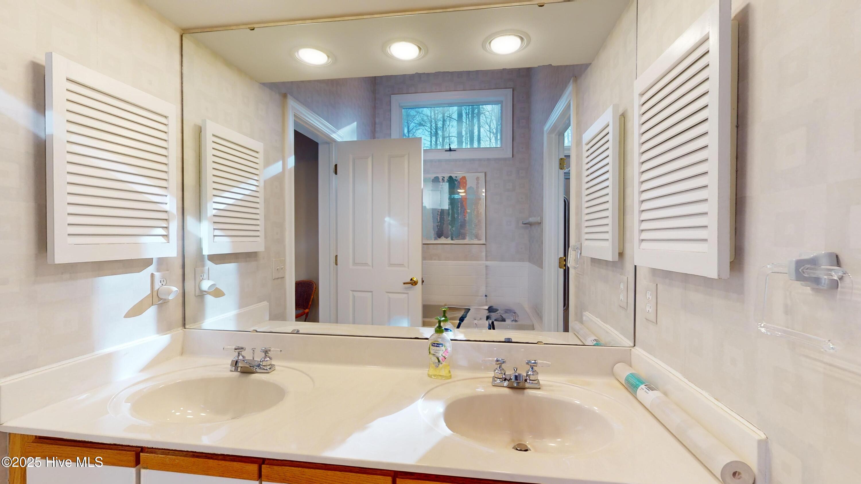 315 Burning Tree Road Pinehurst, NC 28374 - Photo 18 of 33 315-Burning-Tree-Road-01312025_104848