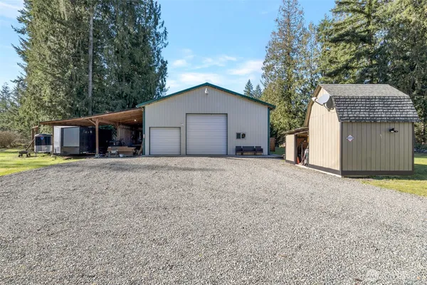 a view of house with a outdoor space