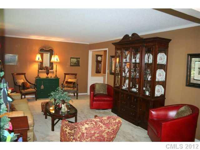 1109 Hawthorne Road Lancaster, SC 29720 - Photo 4 of 16 Gallery Image 4