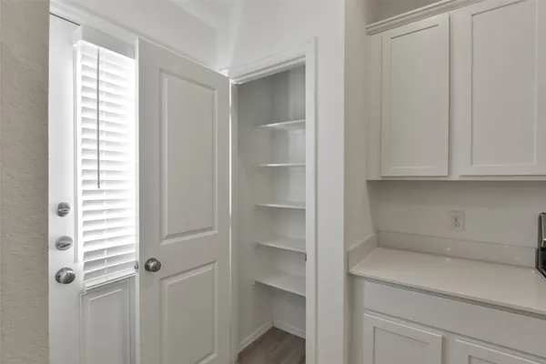 $1,800 | 1935 Barrett Gables Drive, Crosby, TX 77532