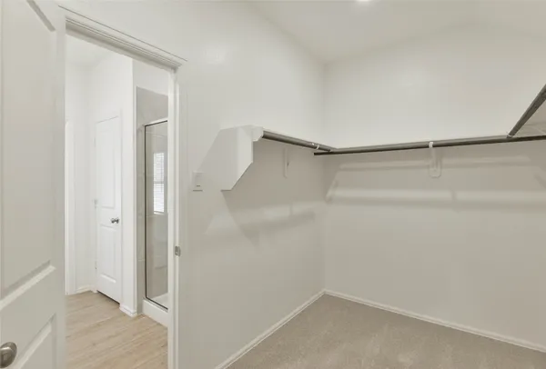 $1,800 | 1935 Barrett Gables Drive, Crosby, TX 77532