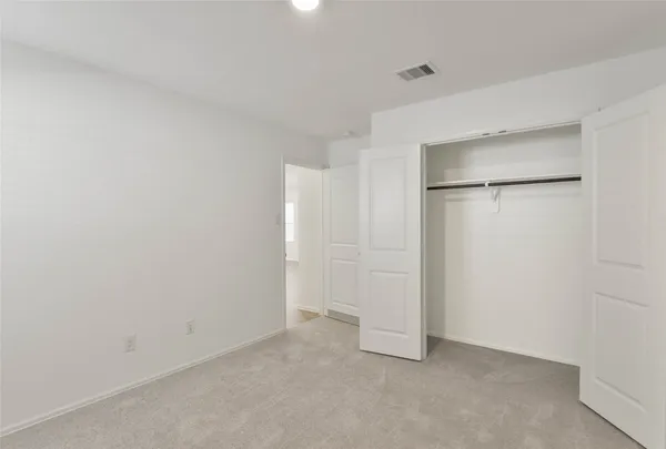 $1,800 | 1935 Barrett Gables Drive, Crosby, TX 77532