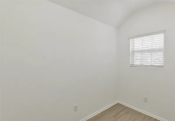 $1,800 | 1935 Barrett Gables Drive, Crosby, TX 77532