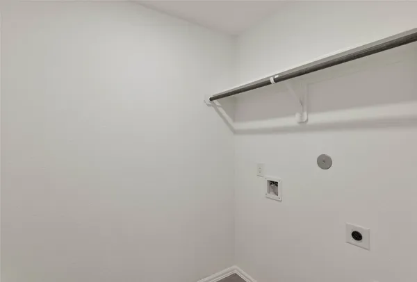 $1,800 | 1935 Barrett Gables Drive, Crosby, TX 77532