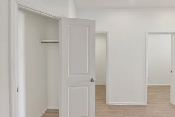 $1,800 | 1935 Barrett Gables Drive, Crosby, TX 77532