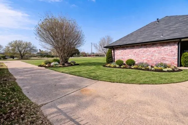 $410,000 | 990 Treehouse Lane, Red Oak, TX 75154