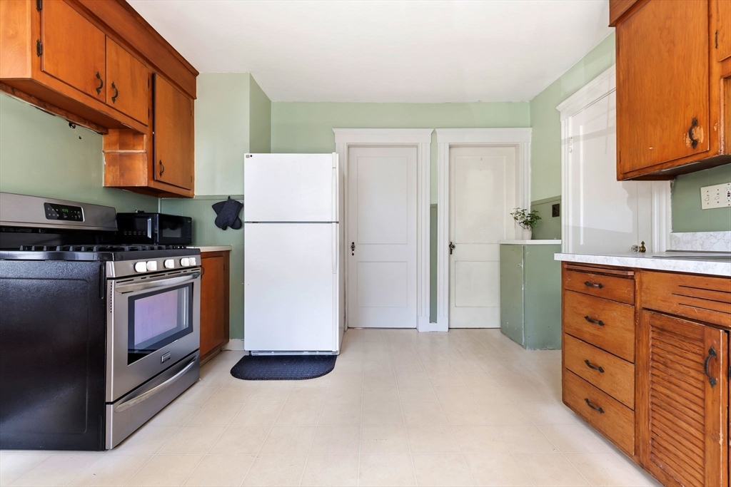13 Kirkland Road Peabody, MA 01960 - Photo 12 of 29 Gallery Image 12