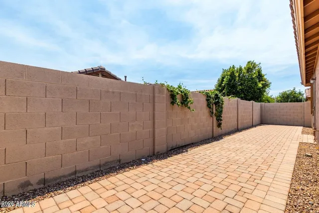 $2,200 | 7393 West Palo Brea Lane, Peoria, AZ 85383