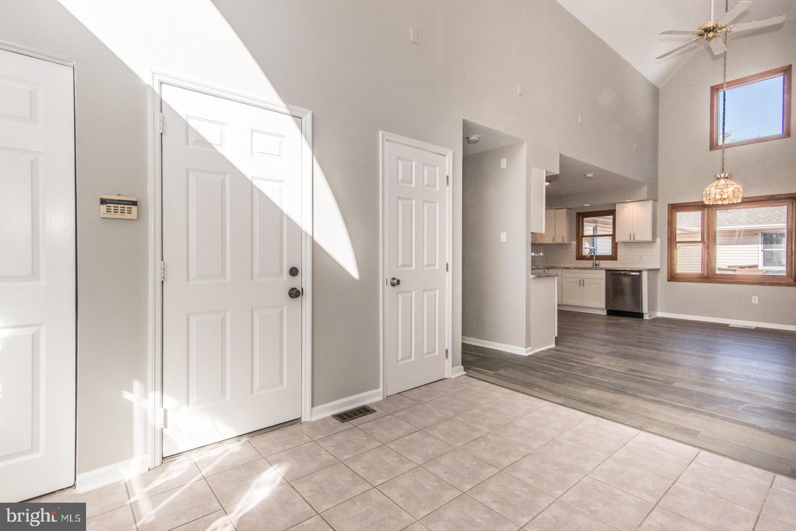 2514 County House Road Woodbury, NJ 08096 - Photo 4 of 34 Gallery Image 4