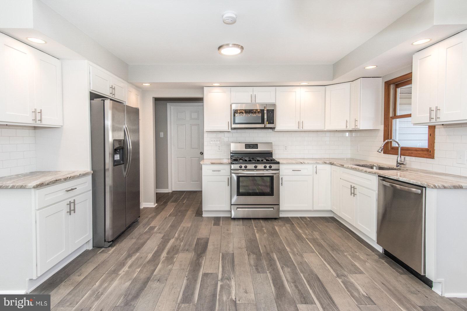 2514 County House Road Woodbury, NJ 08096 - Photo 5 of 34 Gallery Image 5