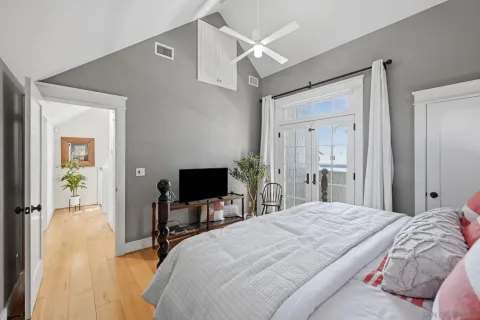$3,450,000 | 343 Palm Avenue, Coronado, CA 92118