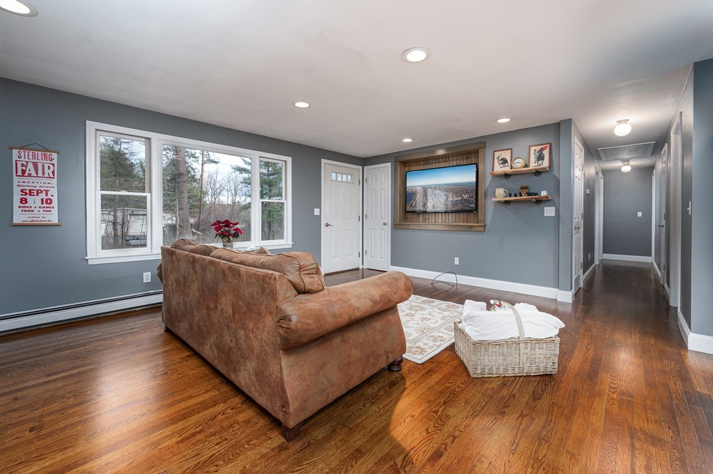 14 Jewett Road Sterling, MA 01564 - Photo 4 of 16 Gallery Image 4