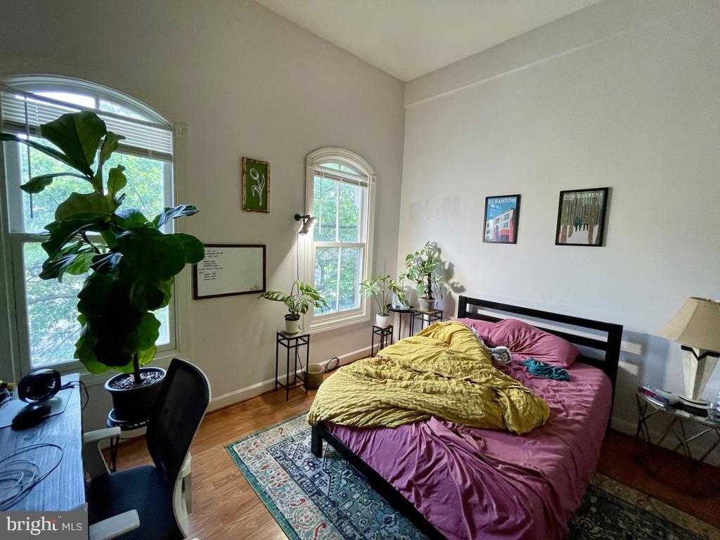 901 R Street Northwest Washington, DC 20001 - Photo 15 of 25