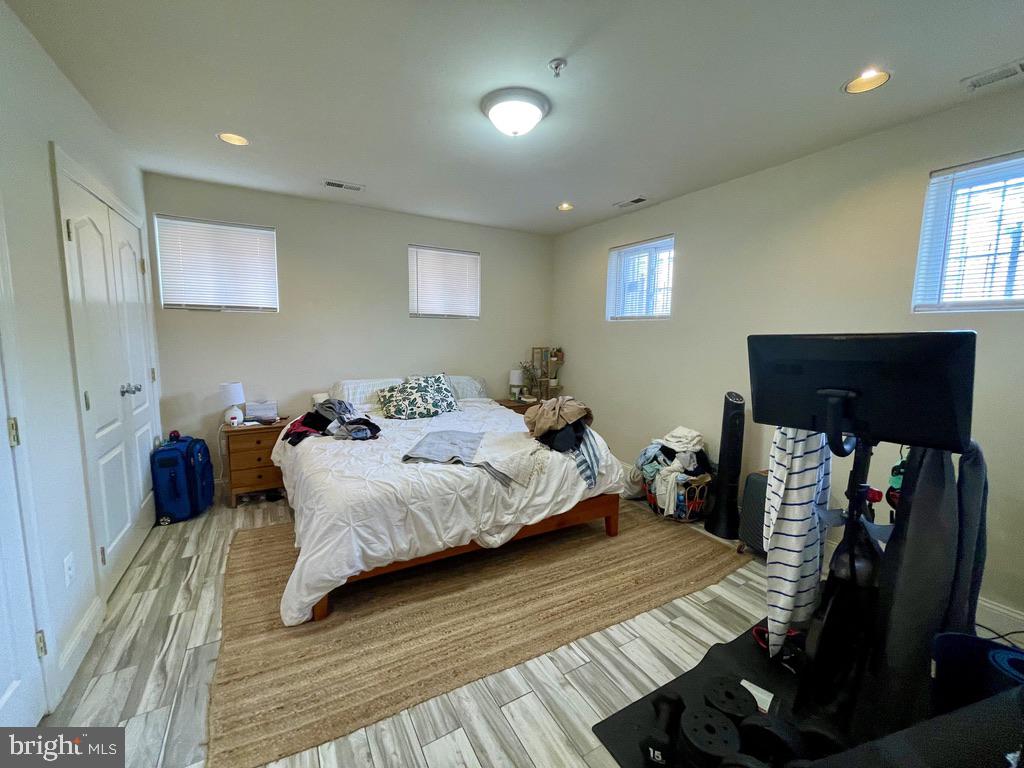 901 R Street Northwest Washington, DC 20001 - Photo 20 of 25